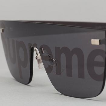 Solglasögon, "Supreme", "City Mask", för Louis Vuitton.