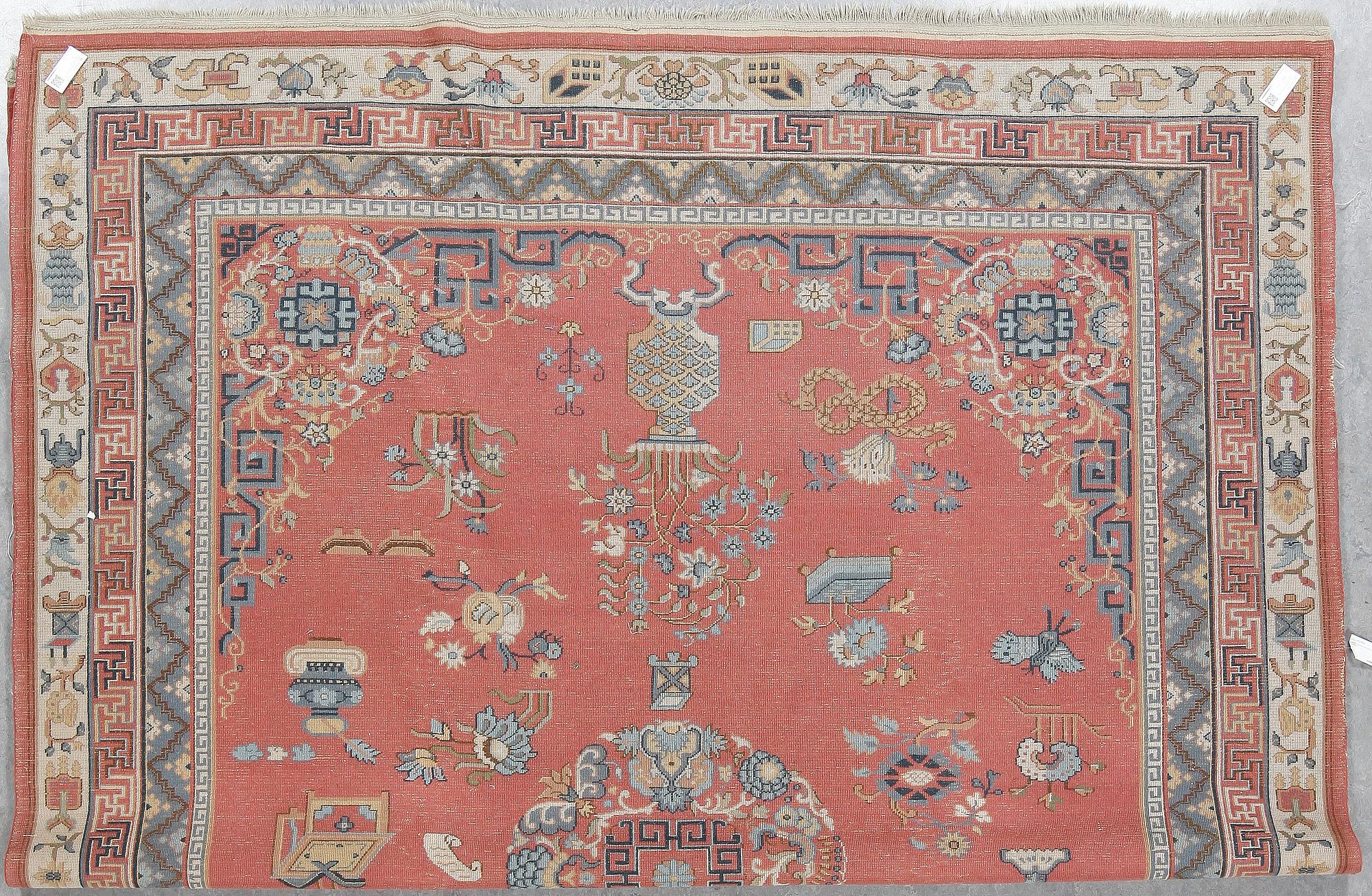 MATTA, old/semiantik, Kina, ca 351x275 cm.