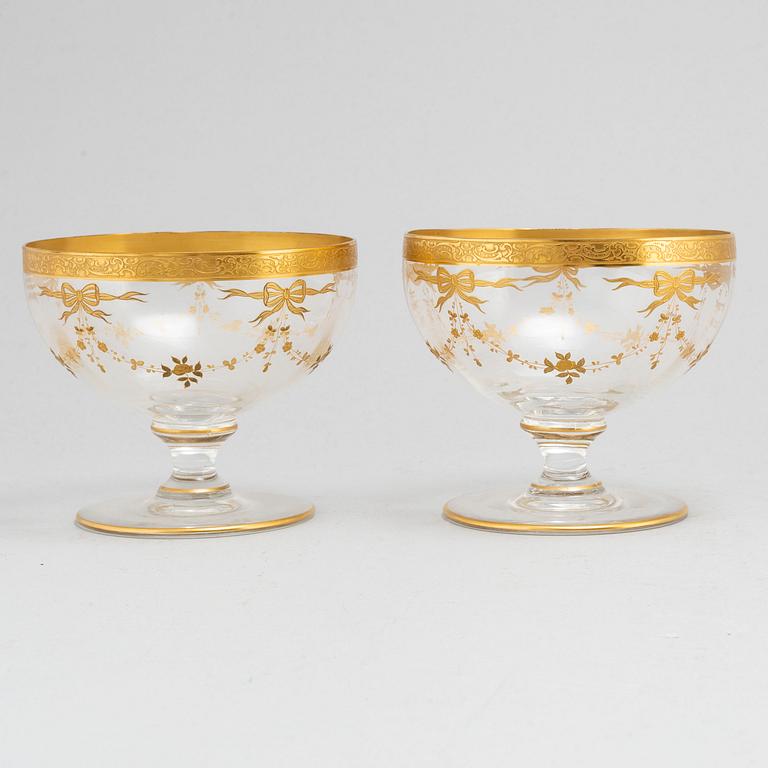Eight large glass bowls, 20th century.