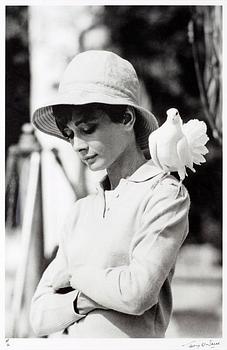232. Terry O'Neill, "Audrey Hepburn with dove, St Tropez", 1967.