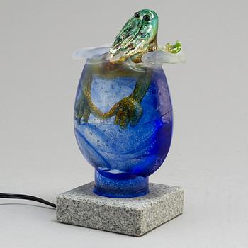 KJELL ENGMAN, SKULPTUR/LAMPA, glas, Kosta Boda, Signerad, limited edition 100 ex.
