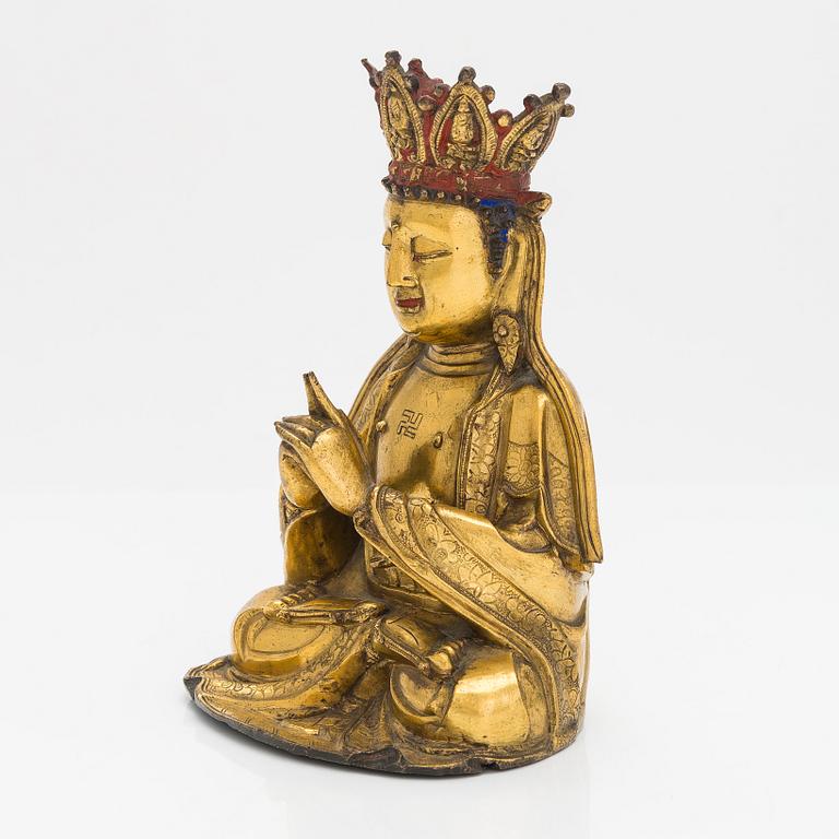 Vairochana, förgylld brons. Mingdynastin (1368-1644).