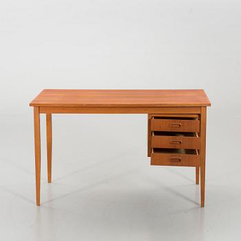 SKRIVBORD, teak, 1900-talets mitt/andra hälft.