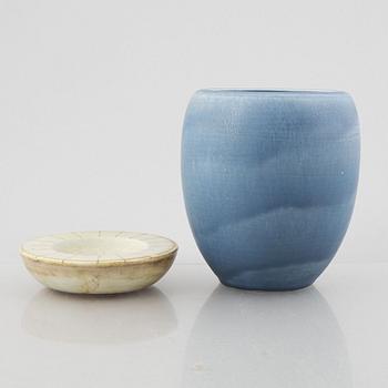 Gertrud Lönegren, a set of three stoneware vases and a dish, Rörstrand.