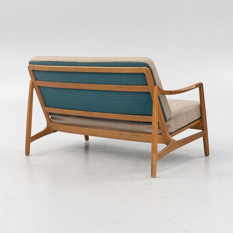 Ole Wanscher, a FD 109 sofa for France & Daverkosen, Denmark.