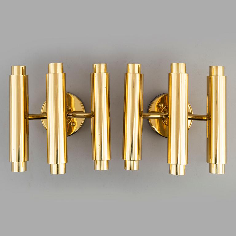 HANS-AGNE JAKOBSSON, vägglampor, ett par, "Prelaten", designade 1989.