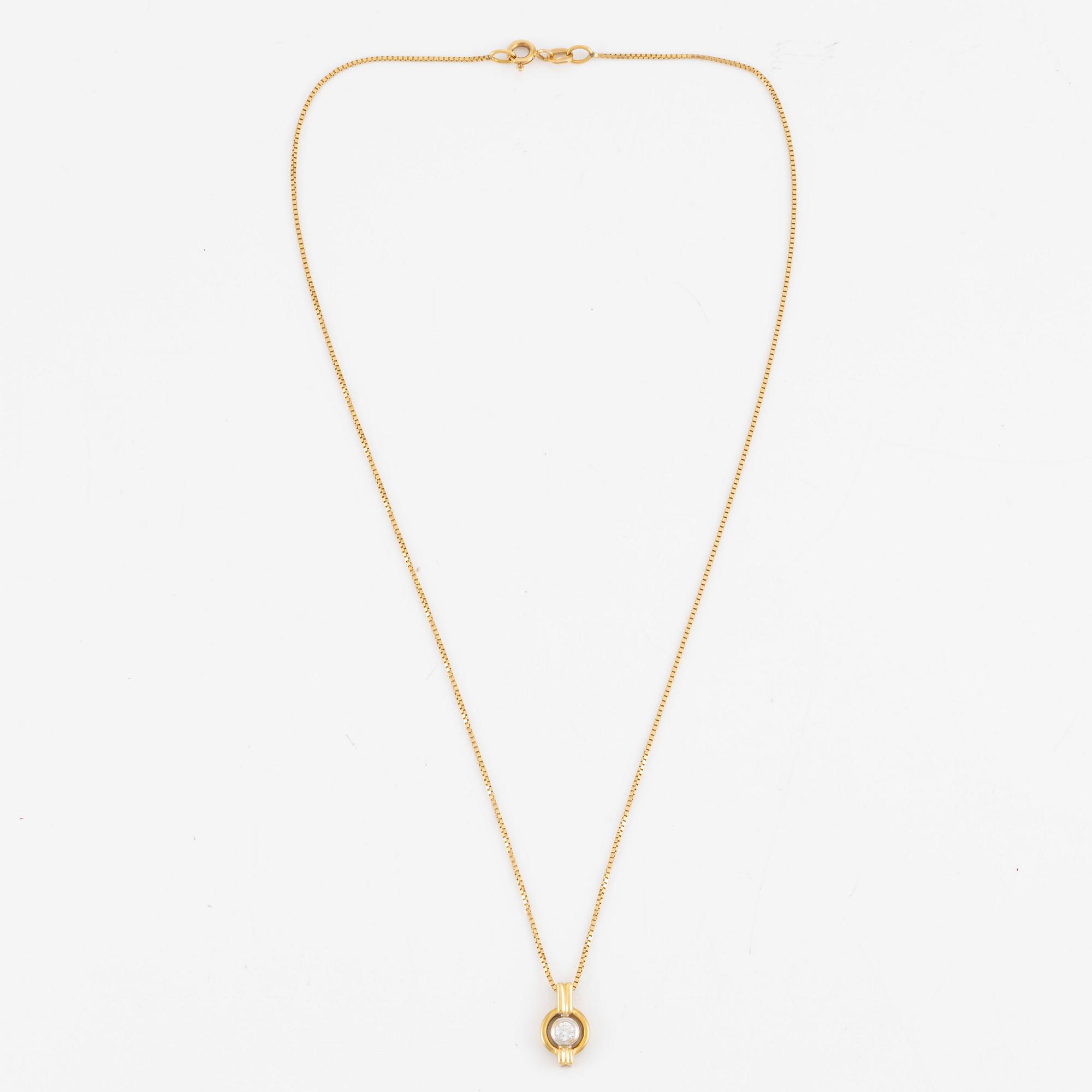 Hängsmycke, 18K guld med briljantslipad diamant.