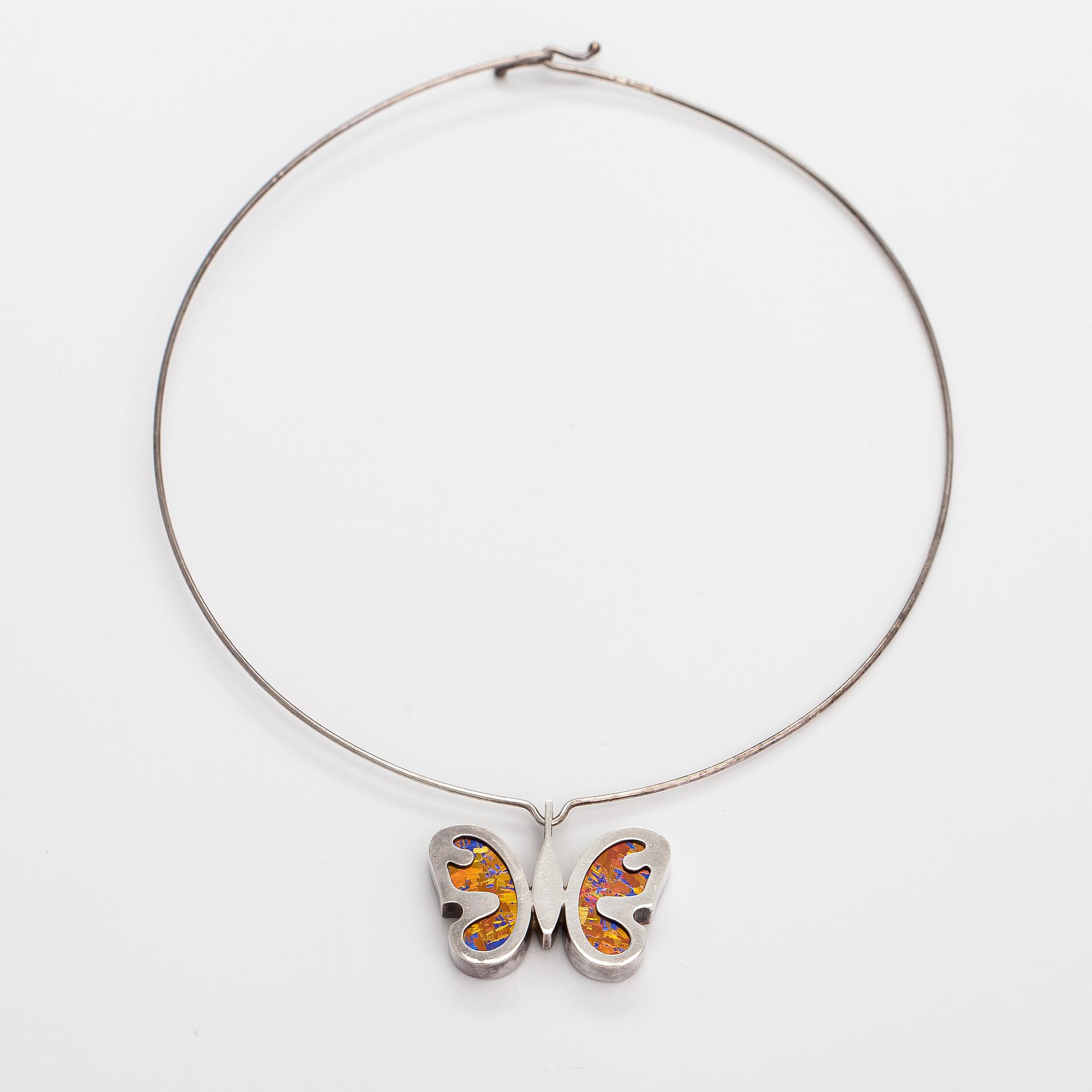 Nanny Still, A sterling silver and titanium necklace. Kultakeskus, Hämeenlinna, 1970s.