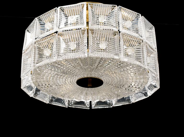 TAKLAMPA, Carl Fagerlund, Orrefors, 1900-talets andra hälft. Höjd ca 25 cm.