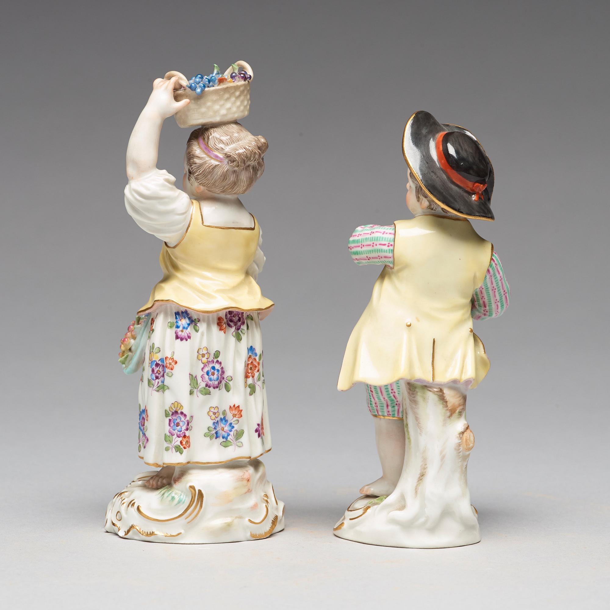 Two Meissen porcelain figurines, 20th Century.