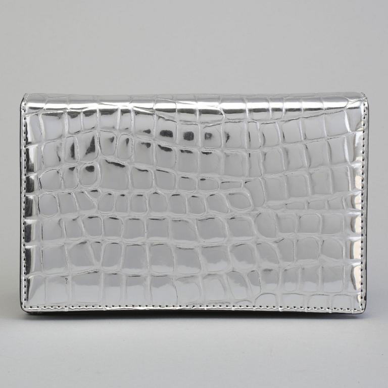 A bag by Stella Mc Cartney.