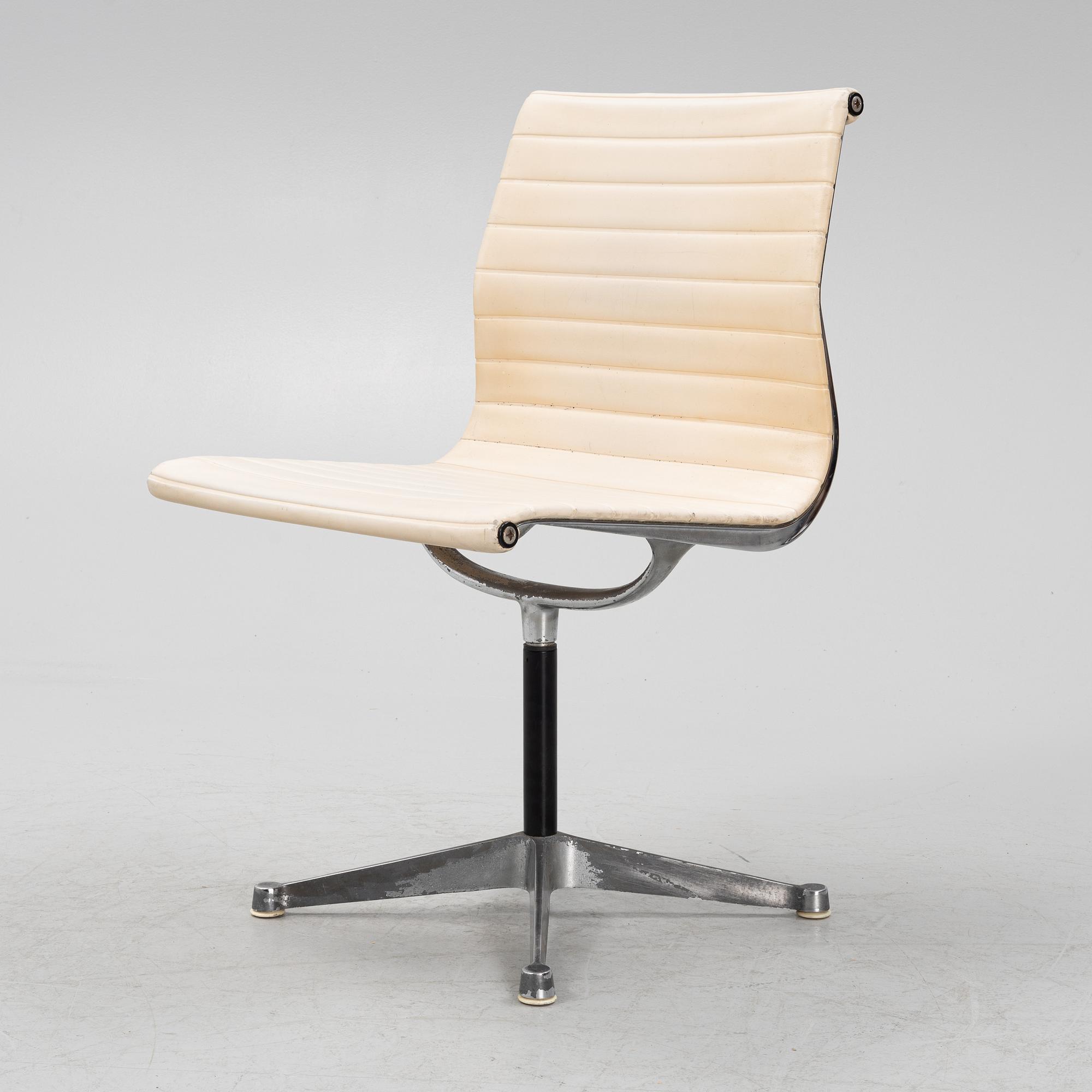 Charles & Ray Eames, an office chair, Herman Miller.