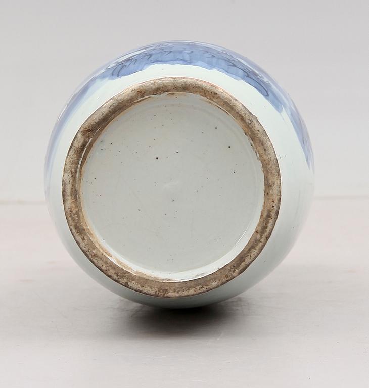 GOLVVAS, porslin, Kina, 1900-tal.