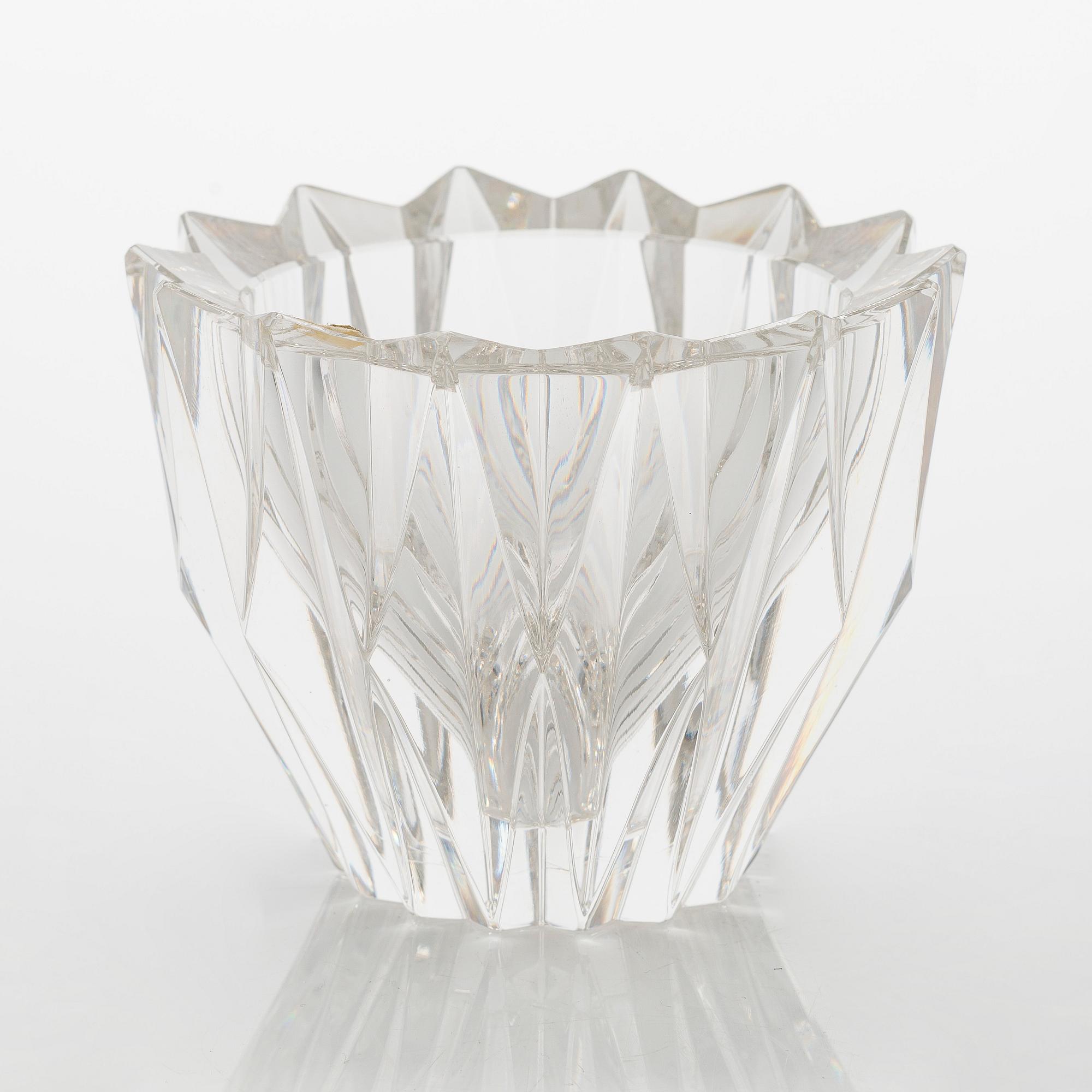 Aimo Okkolin, skål, "Näckros", signerad Aimo Okkolin Riihimäen Lasi Oy.