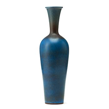 43. Berndt Friberg, A Berndt Friberg stoneware vase, Gustavsberg studio, Sweden 1969.