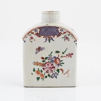 A famille rose tea caddy, Qing dynasty, Qianlong (1736-95).