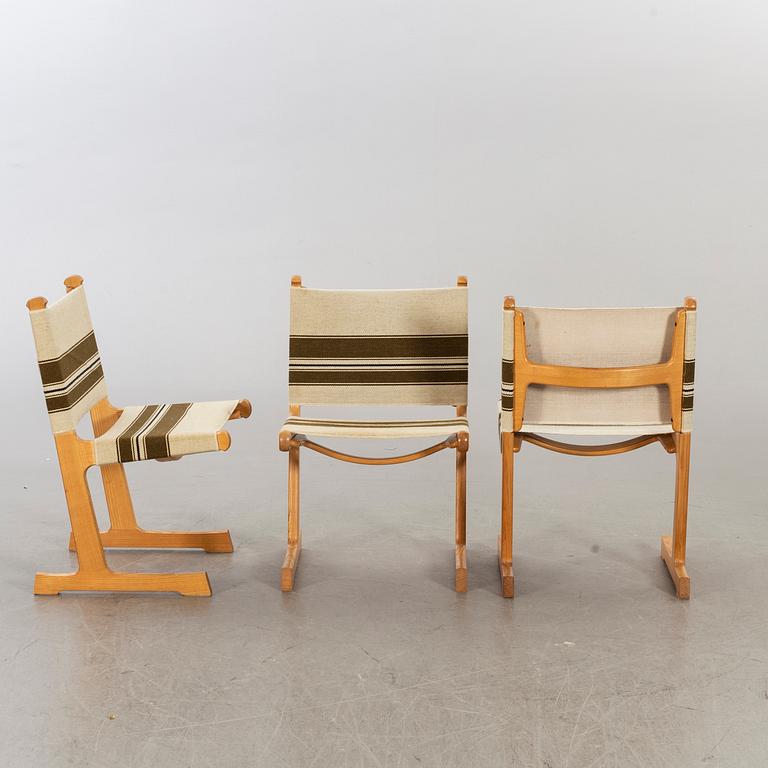 A late 20th century “Spisestue 594”, Ditte & Adrian Heath, France & Son dining table with 6 chairs.