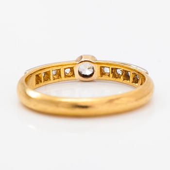 A 23K ogld ring with diamonds ca. 0.38 ct in total. Sweden 1946.