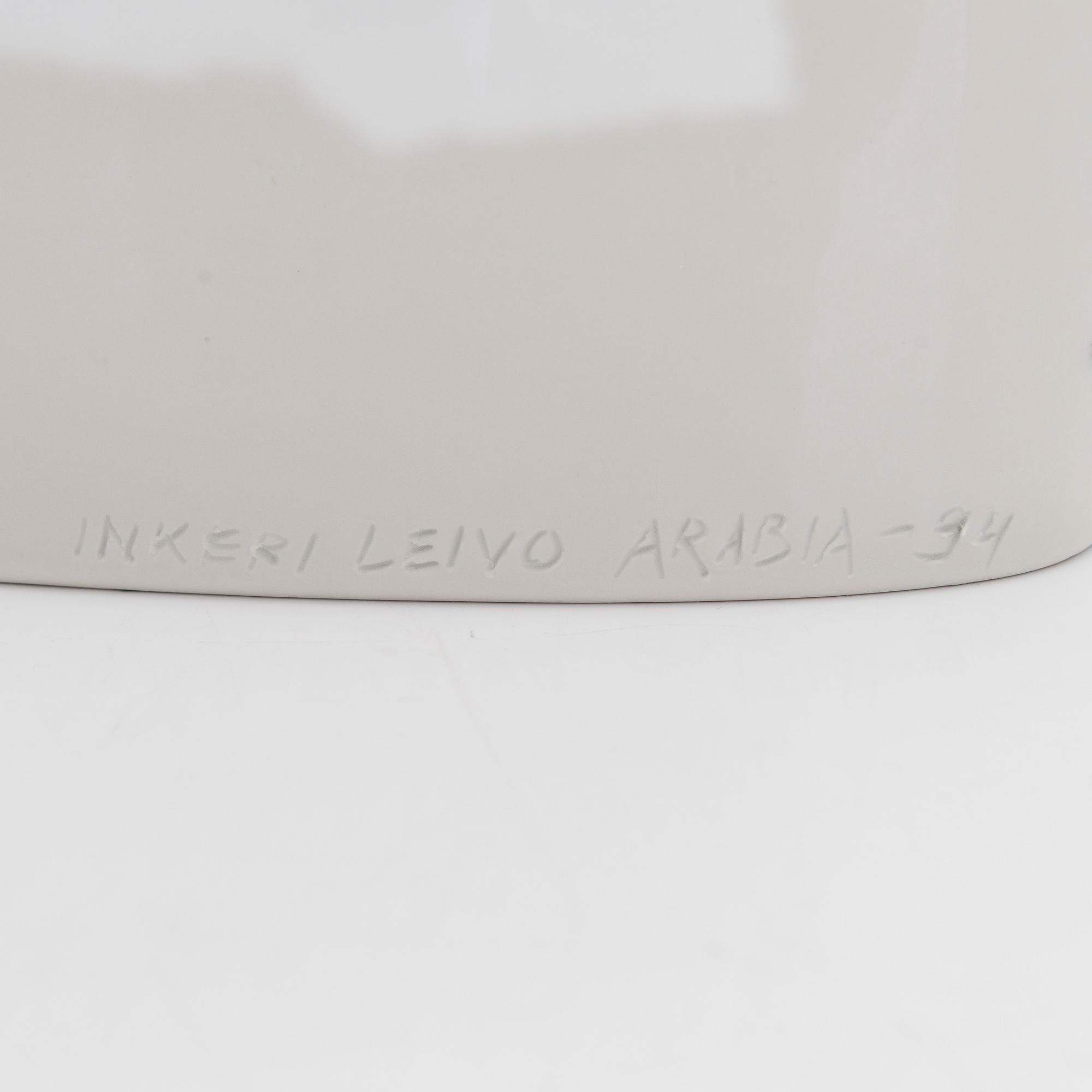 Inkeri Leivo, A porcelain bottle, signed Inkeri Leivo, Arabia -94.