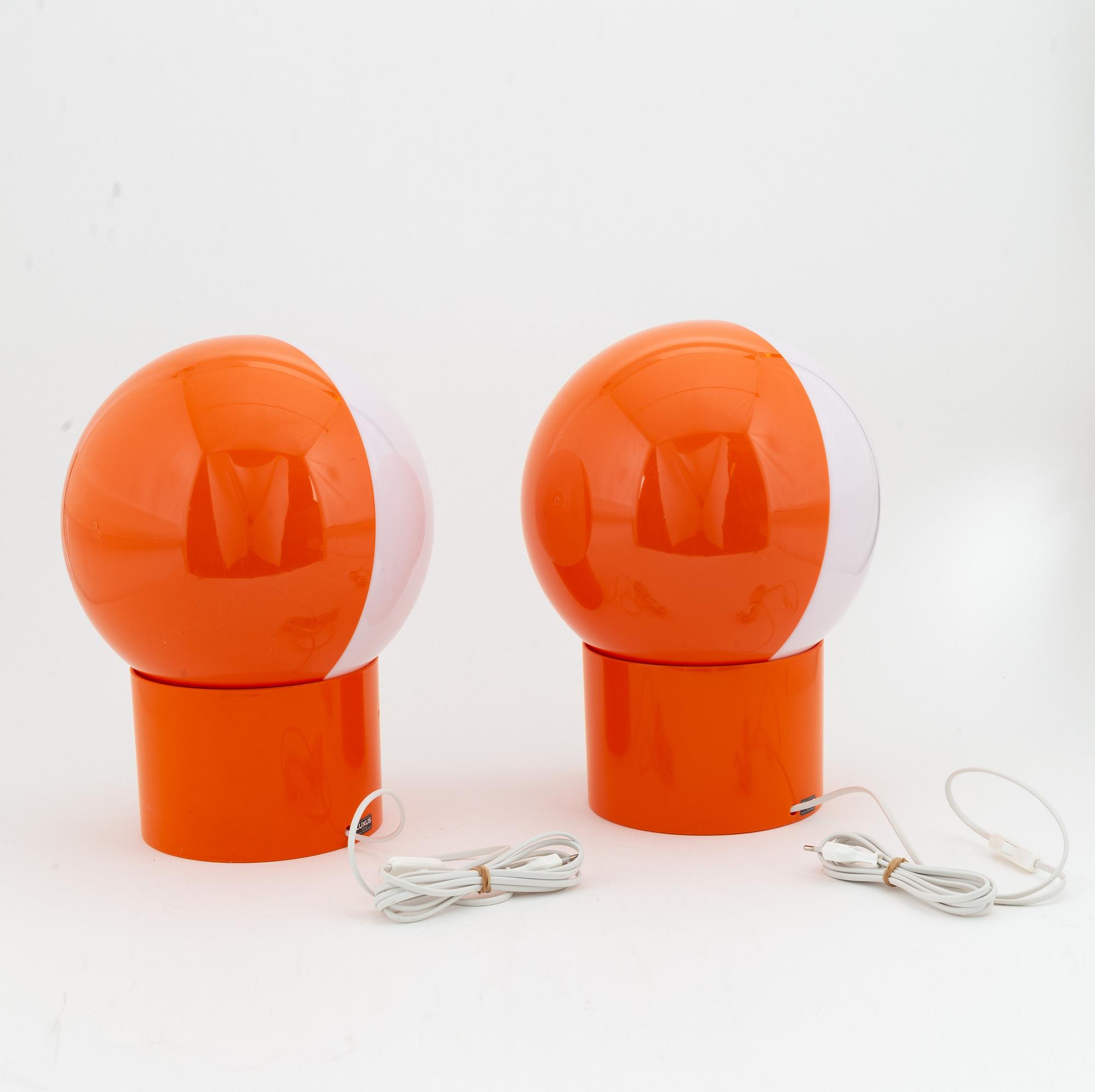 Uno & Östen Kristiansson, a pair of 'Luno'/ Nr 1241 table lamp, Luxus, Vittsjö, Sweden.