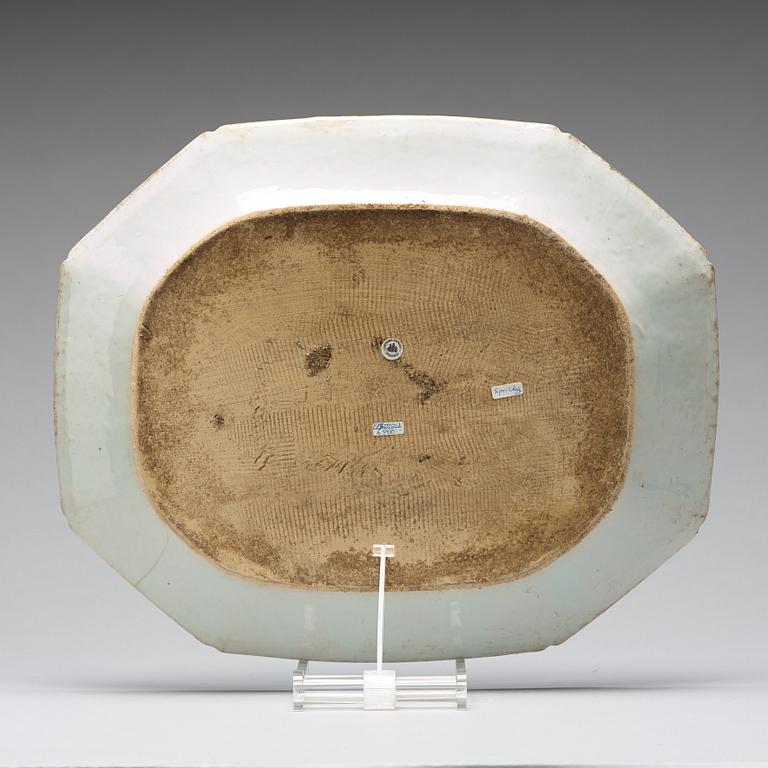 STEKFAT, kompaniporslin. Qingdynastin, Qianlong (1736-95).