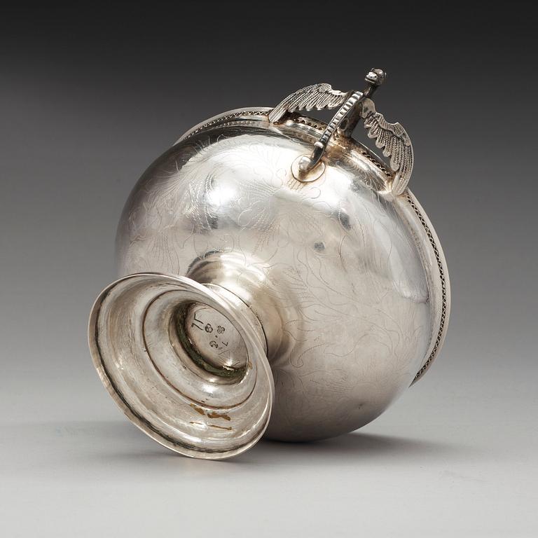 BRÄNNVINSSKÅL, av Christoffer Bauman, Hudiksvall 1769.