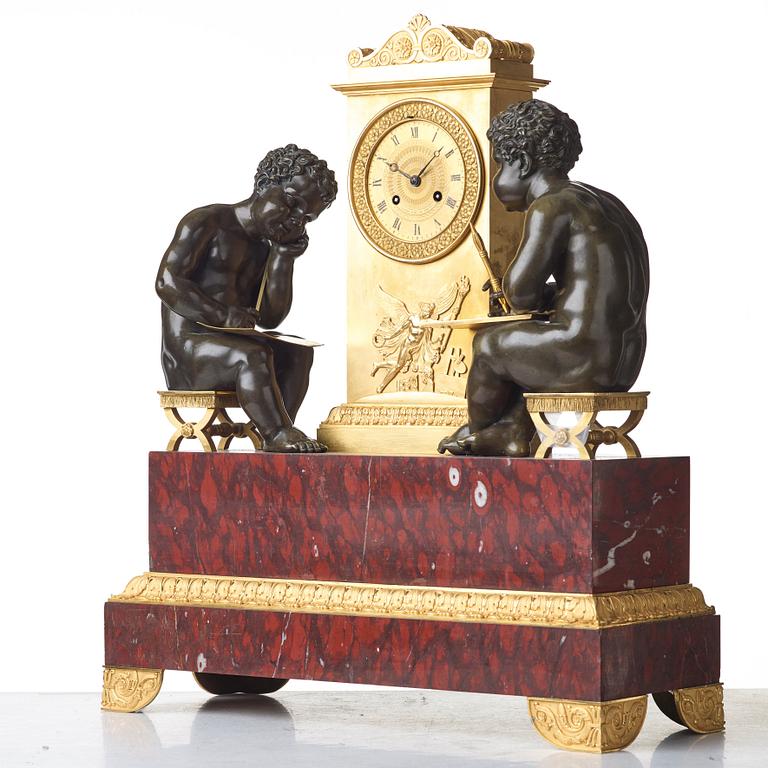 A "Mer Du Blanche, Mer Du Nord" mantel clock, French Empire, early 19th century.