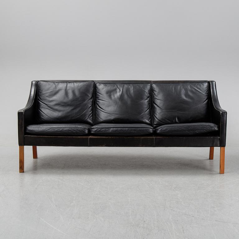 A model 2209 leather upholstered sofa by Børge Mogensen.