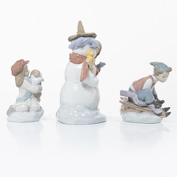 Lladró, figurines, 3 pcs, "Winter whimsy collection": "I'll keep you warm", "Look out below!", "Talk to me!", Spain.