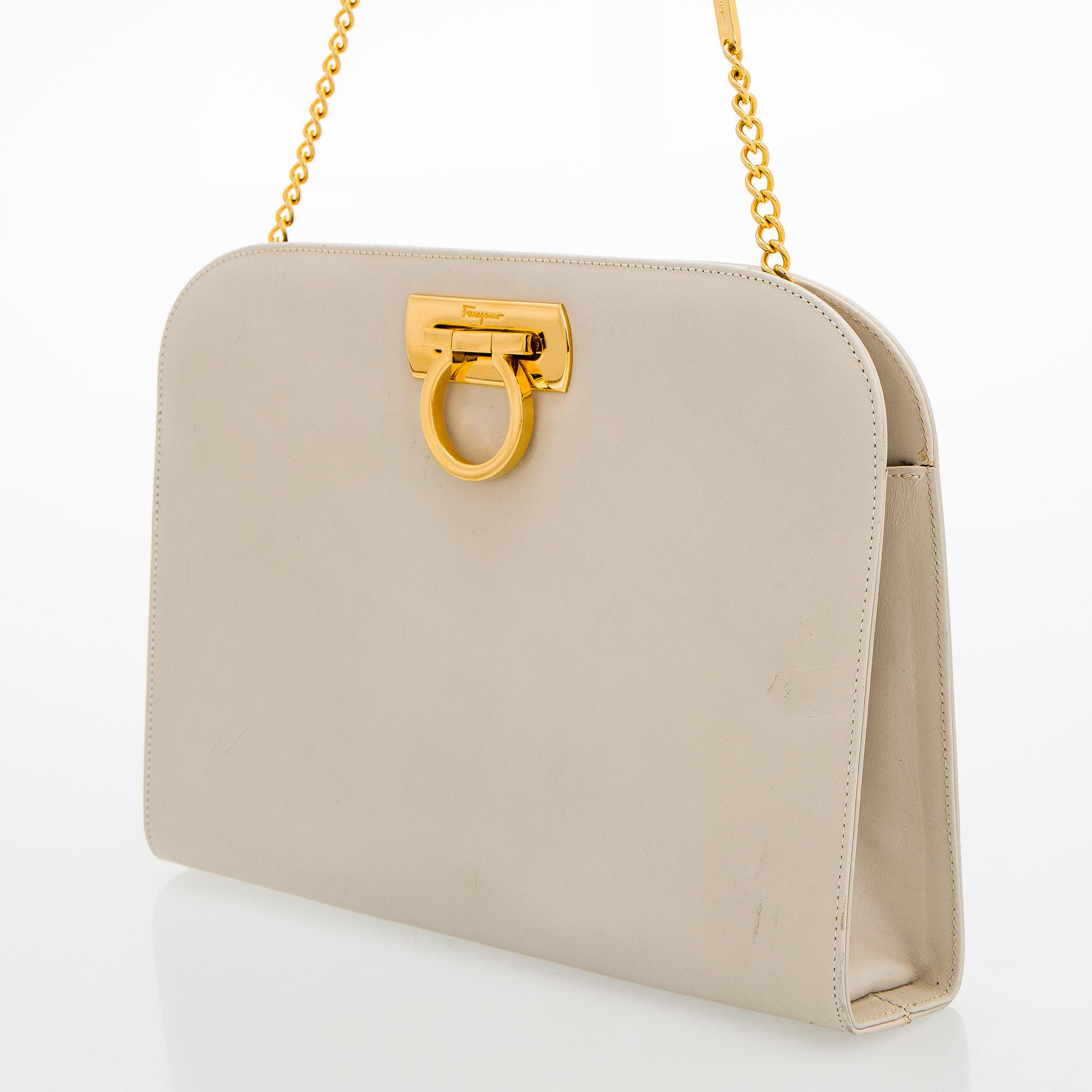 Salvatore Ferragamo, a leather “Gancini”bag.