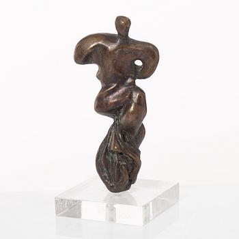 Timo Solin, Porträtt i helfigur.