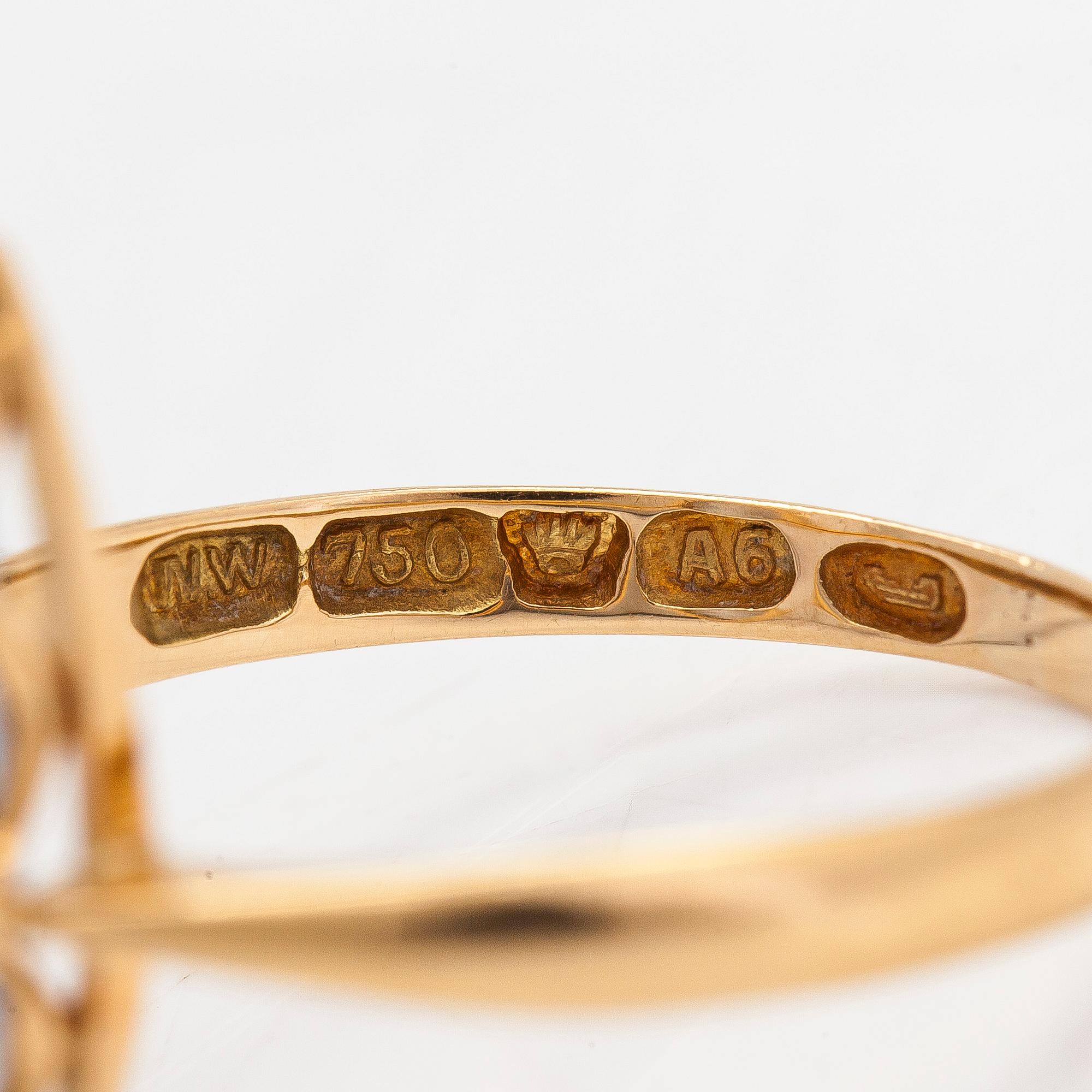 Ring, 18K guld och syntetisk spinell. Eino Westerback, Helsingfors, 1930.