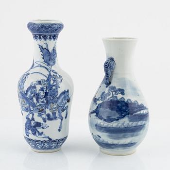 Two blue and white vases, late Qing dynasty, end of 19th Century.