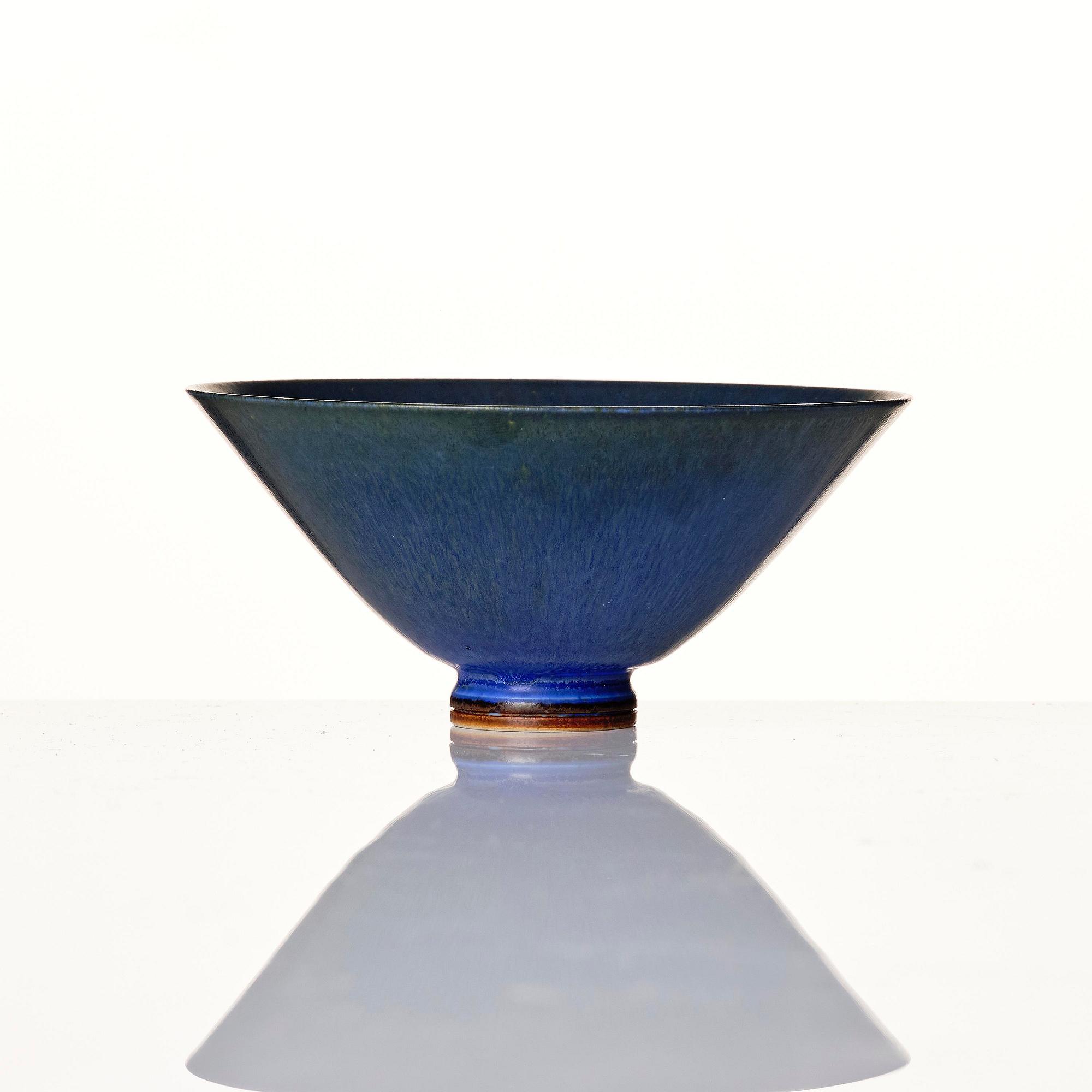Berndt Friberg, a stoneware bowl and a vase, Gustavsberg Studio 1944-47 and 1957.