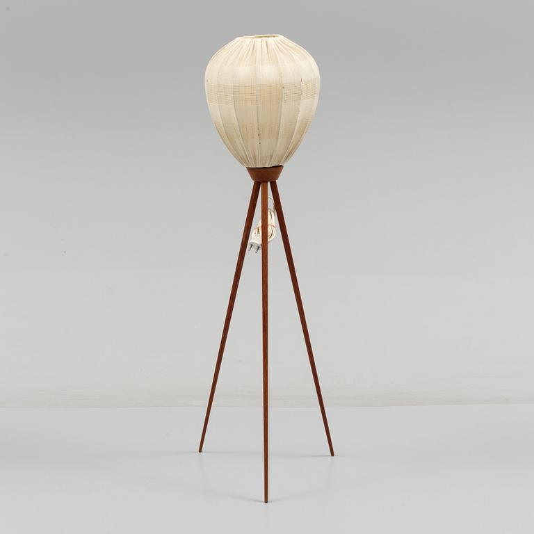 GOLVLAMPA, teak, 1950/60-tal.