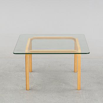 A model Y 805 glass and birch coffee table by Alvar Aalto, second half of  the 20th Century.