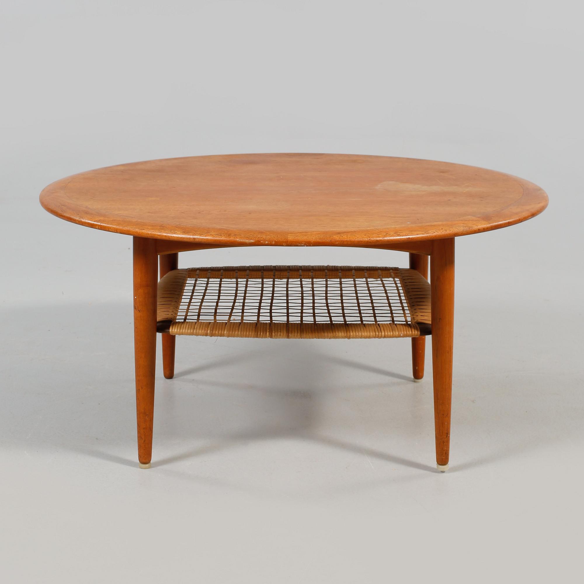 SOFFBORD, möjligen Johannes Andersen, CFC Silkeborg, Danmark, 1900-talets mitt.