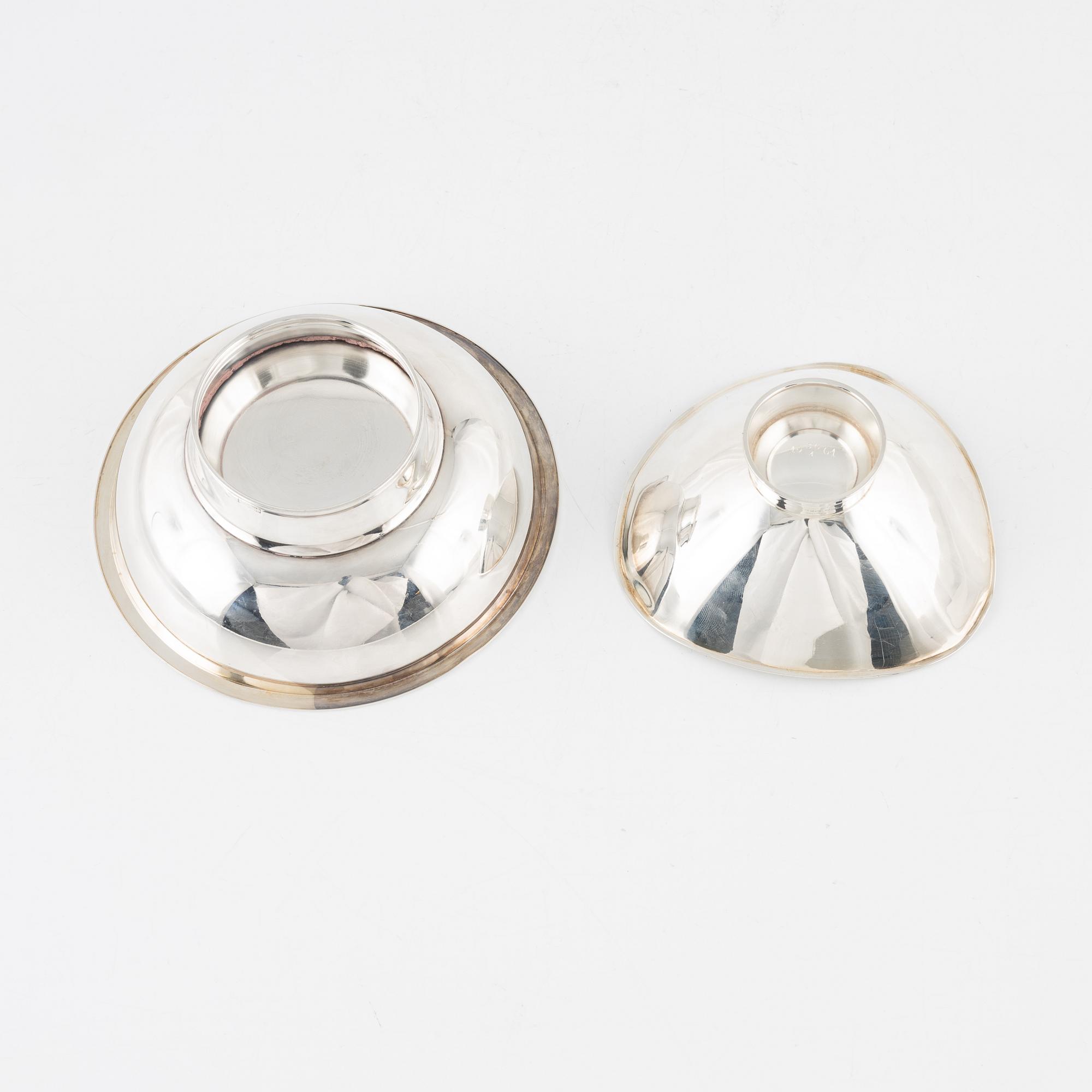 A silver vase and two bowls, Sweden, 1961-76.