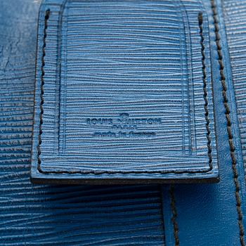 Louis Vuitton, an 'Epi Keepall 60' weekend bag.