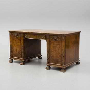 SKRIVBORD, barockstil, 1900-talets andra kvartal.