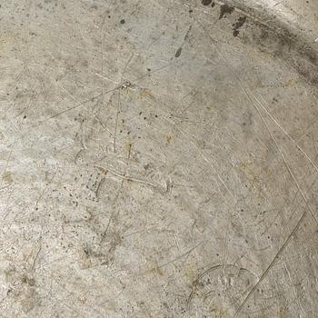 Eric Pettersson Krietz (master in Stockholm 1753-1795), a pewter charger, Stockholm.