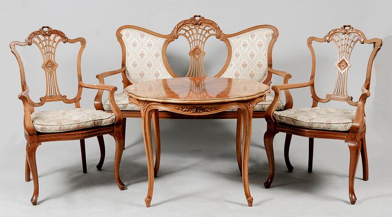 SALONGSGRUPP, 4 delar, rokokostil, 1800/1900-tal.