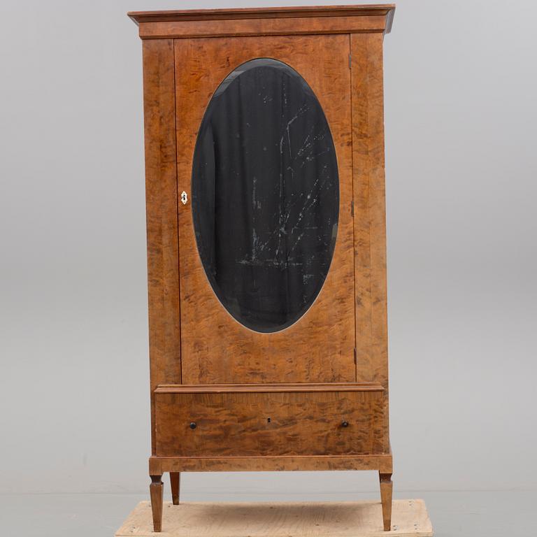 KLÄDSKÅP, 1920-tal.