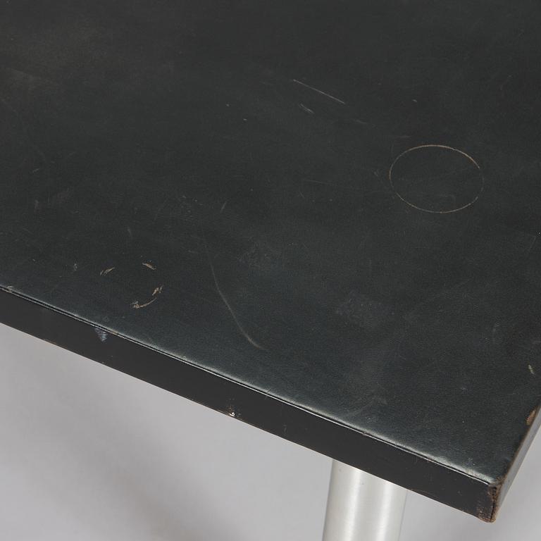 Yrjö Kukkapuro, A 1960s/1970s coffee table for Haimi Oy, Finland.