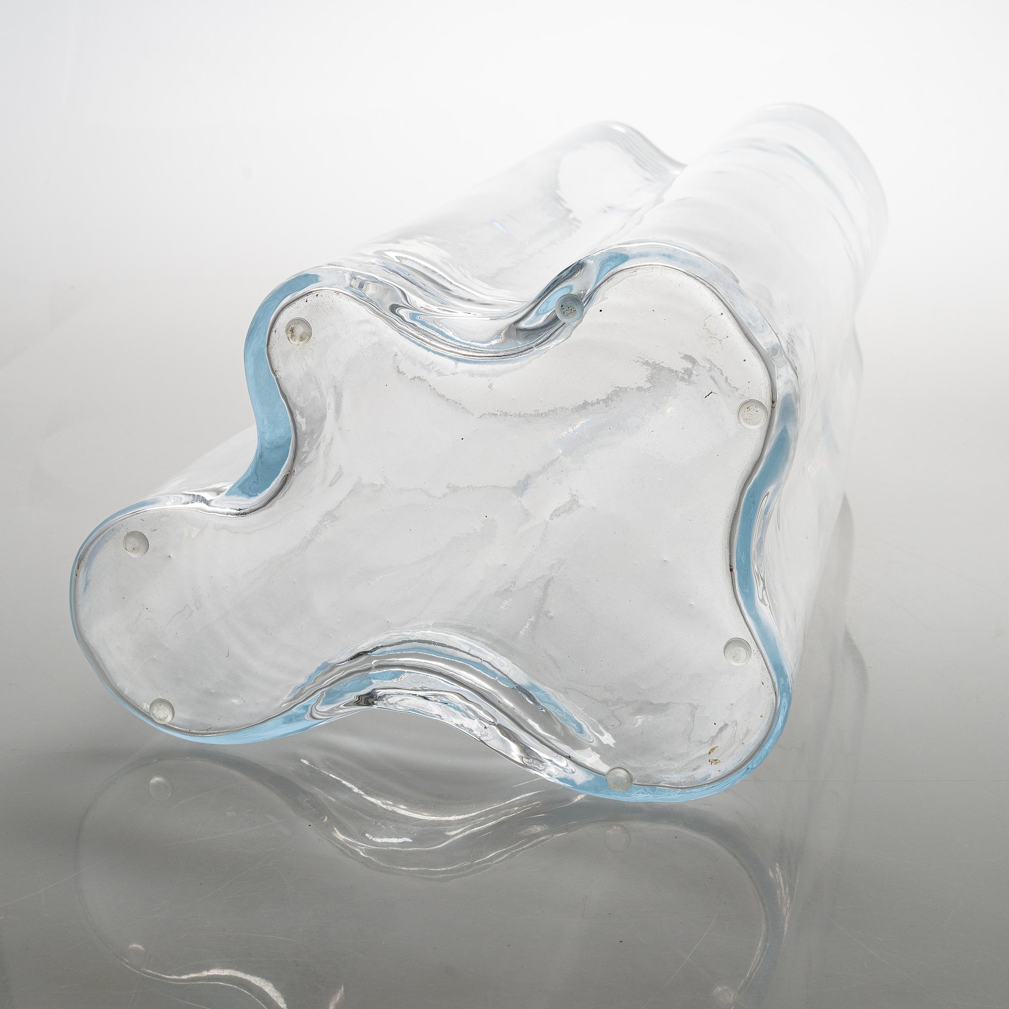 Alvar Aalto, a 21st century '0551' unsigned vase for Iittala.