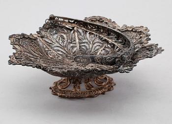 FAT, silver, 1900-talets första hälft. Vikt ca 138 gram.