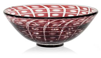 764. An Edward Hald 'Slipgraal' glass bowl, Orrefors 1940.