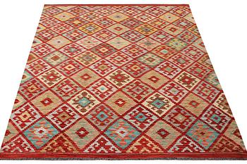 A Kilim carpet, c. 297 x 200 cm.