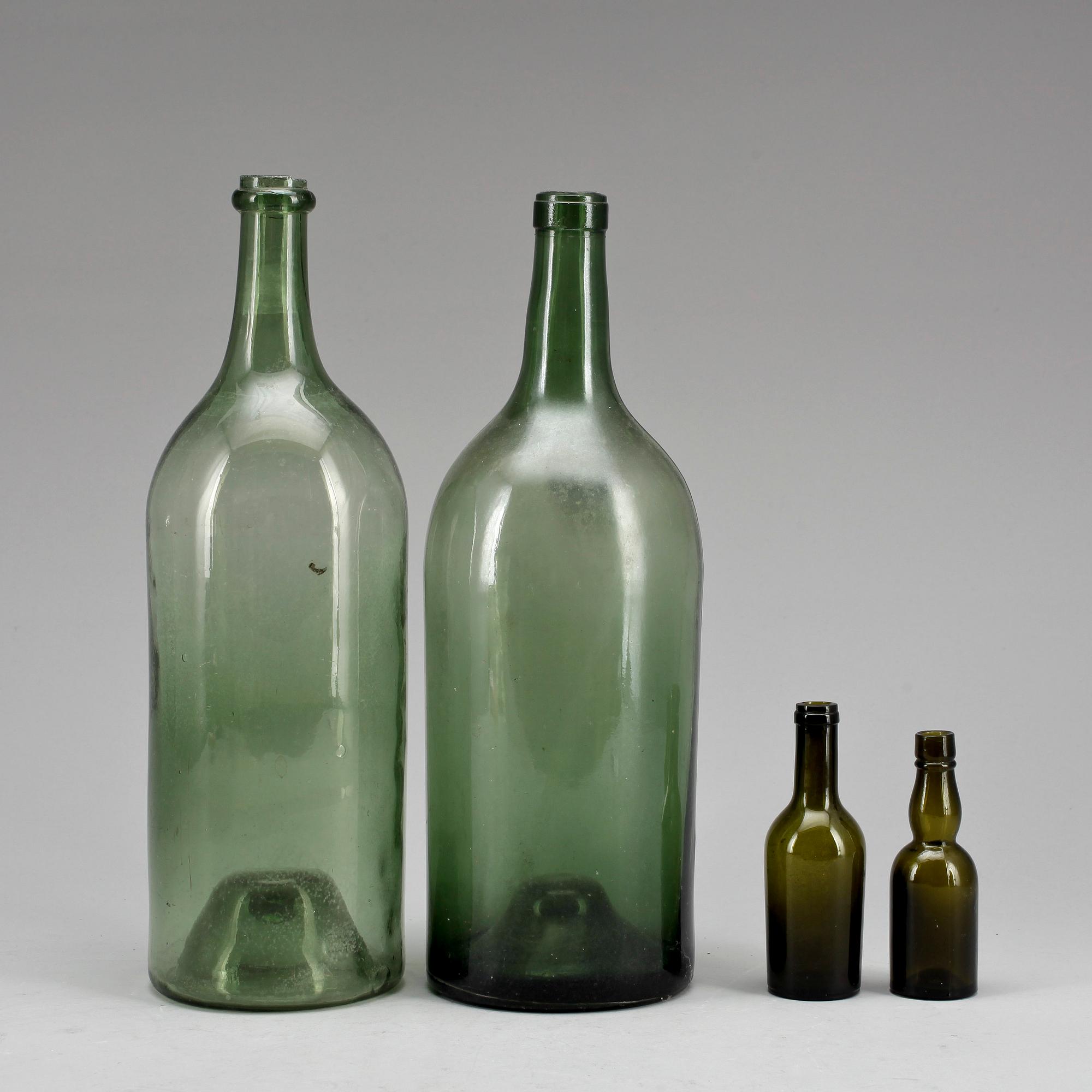 FLASKOR, 4 st, glas, 1800-tal.