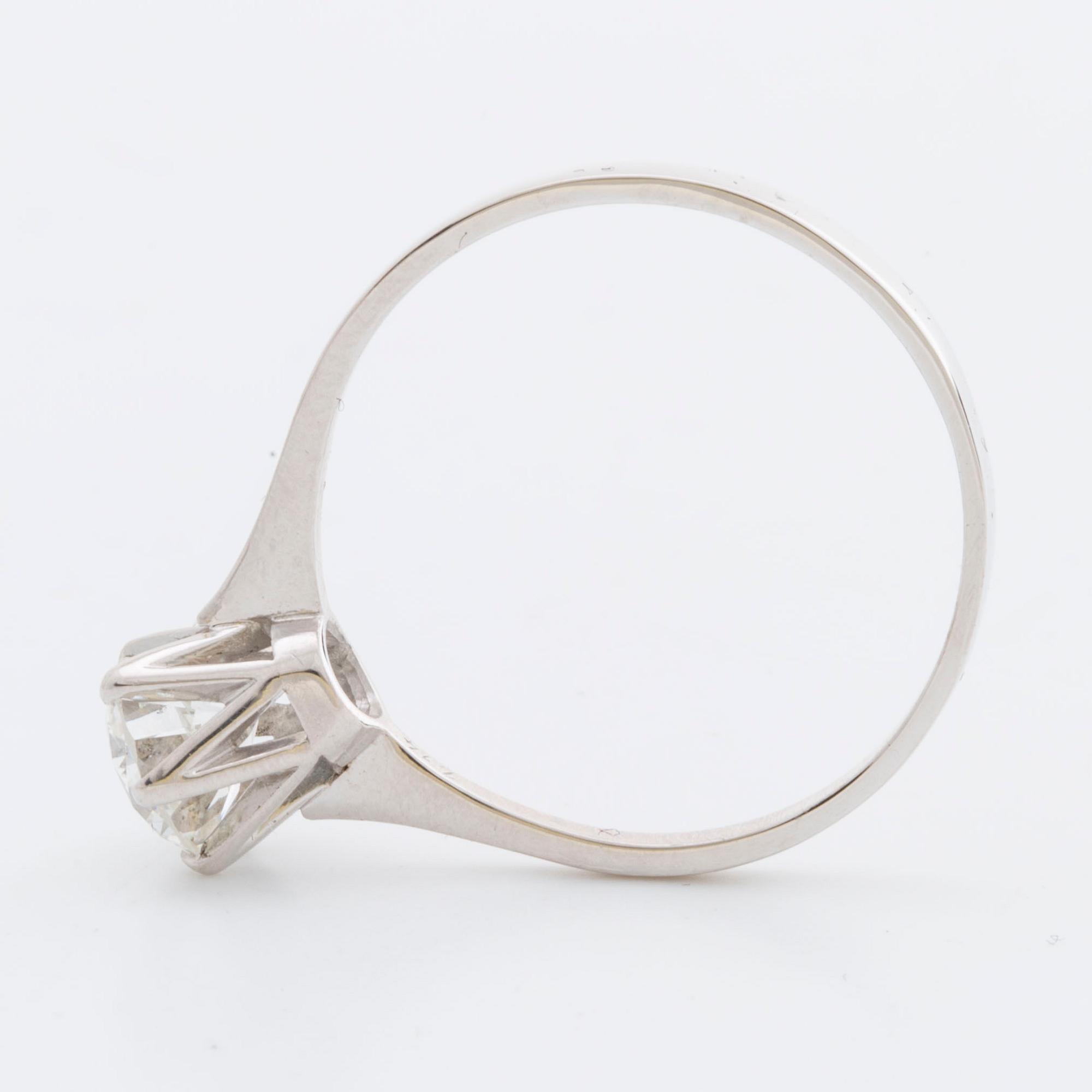 RING 18K vitguld m 1 briljant 1,14 ct enligt gravyr,ca H-I SI, Gullfaxe AB, Djursholm, Stockholm 1967.